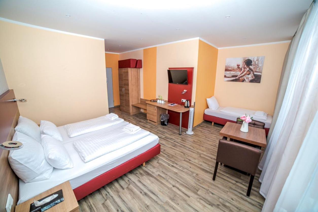 Dreibettzimmer